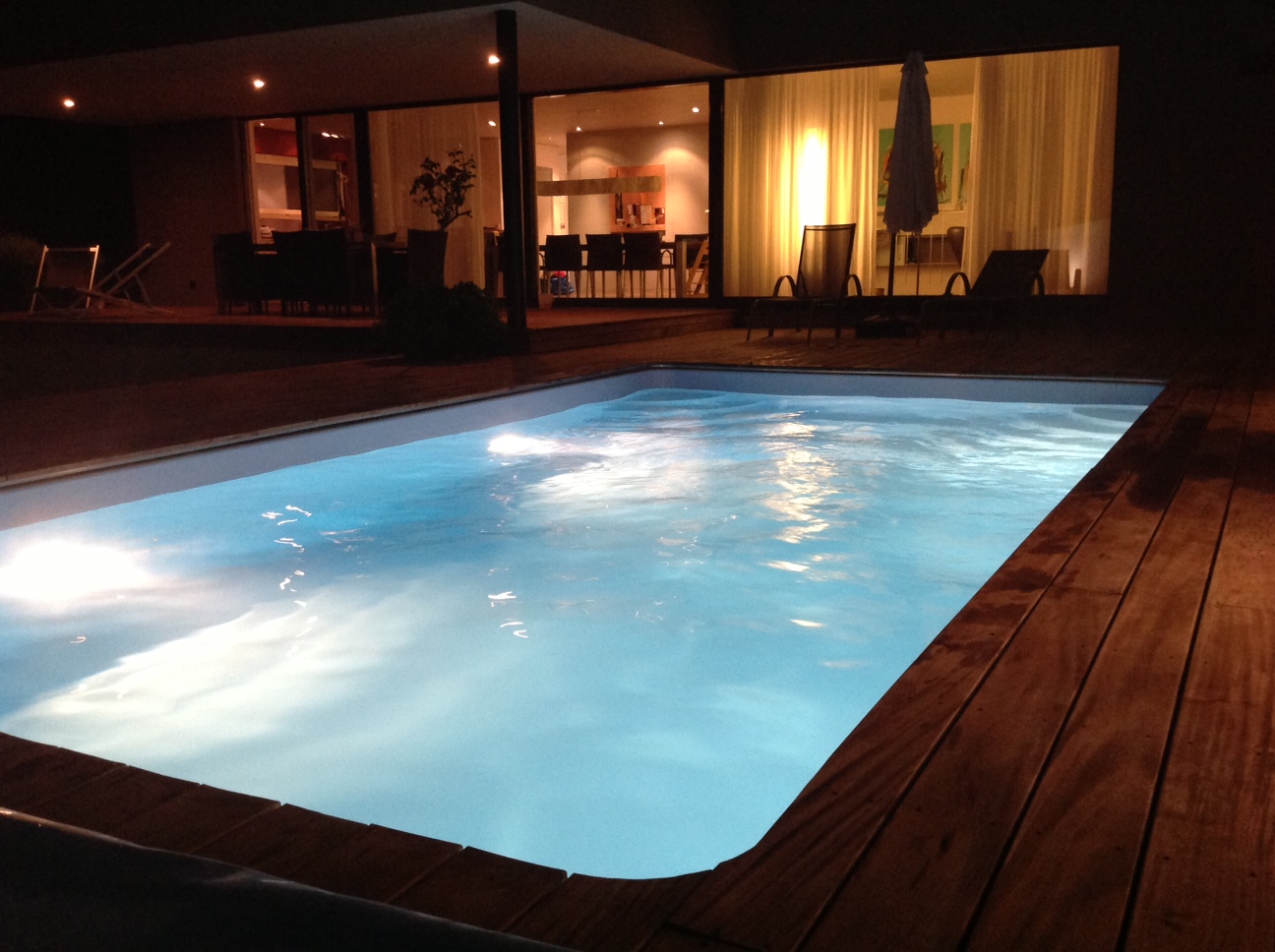 Wellness Schwimmbecken